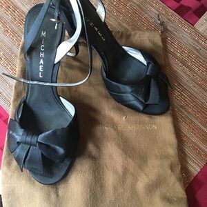 Michael Shannon black bow heels